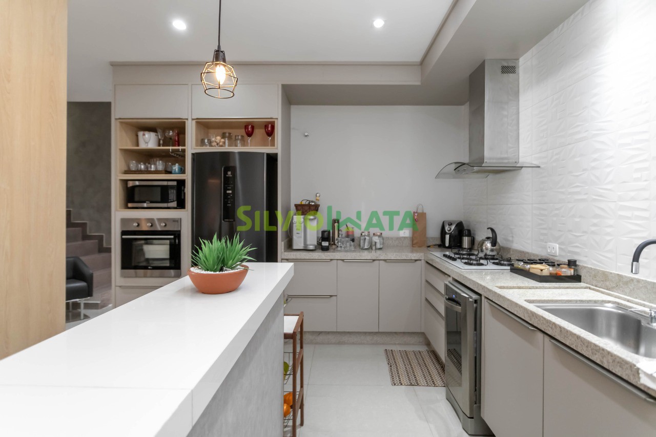 Casa à venda em Parque Industrial, Maringá — Portal Chave Fácil