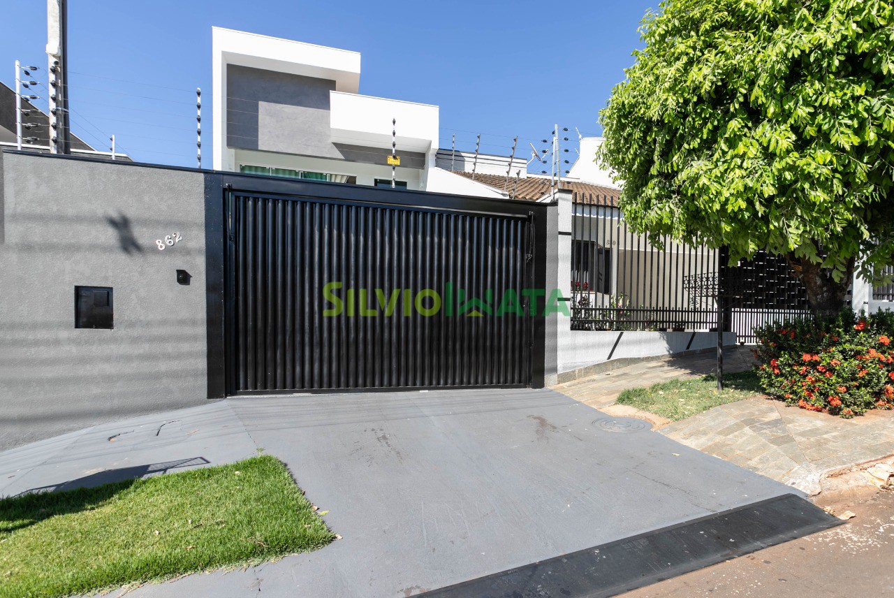 Casa à venda em Parque Industrial, Maringá — Portal Chave Fácil