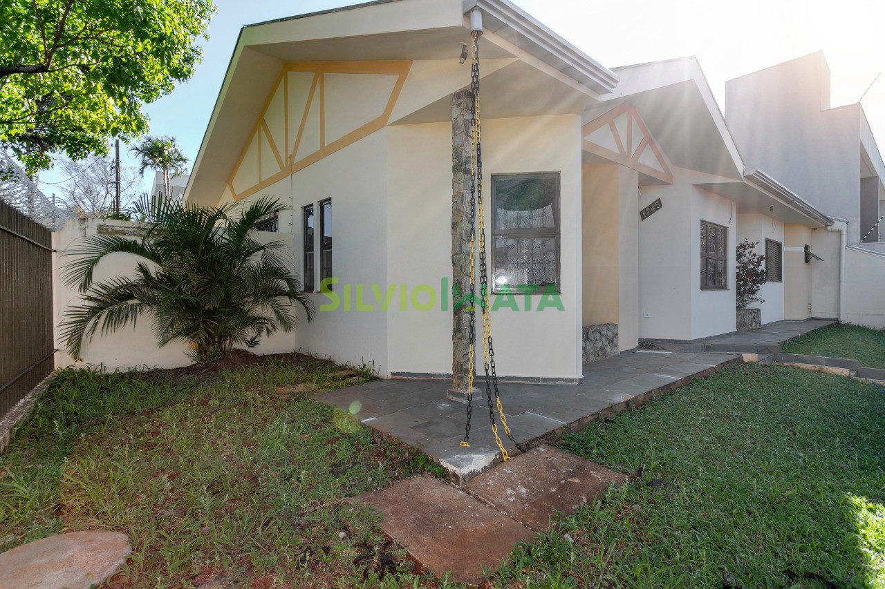Casa à venda em Jardim Iguaçu, Maringá — Portal Chave Fácil