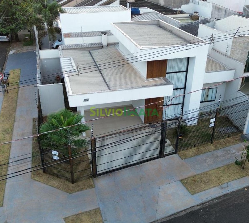 Casa à venda em Jardim Monte Rei, Maringá — Portal Chave Fácil