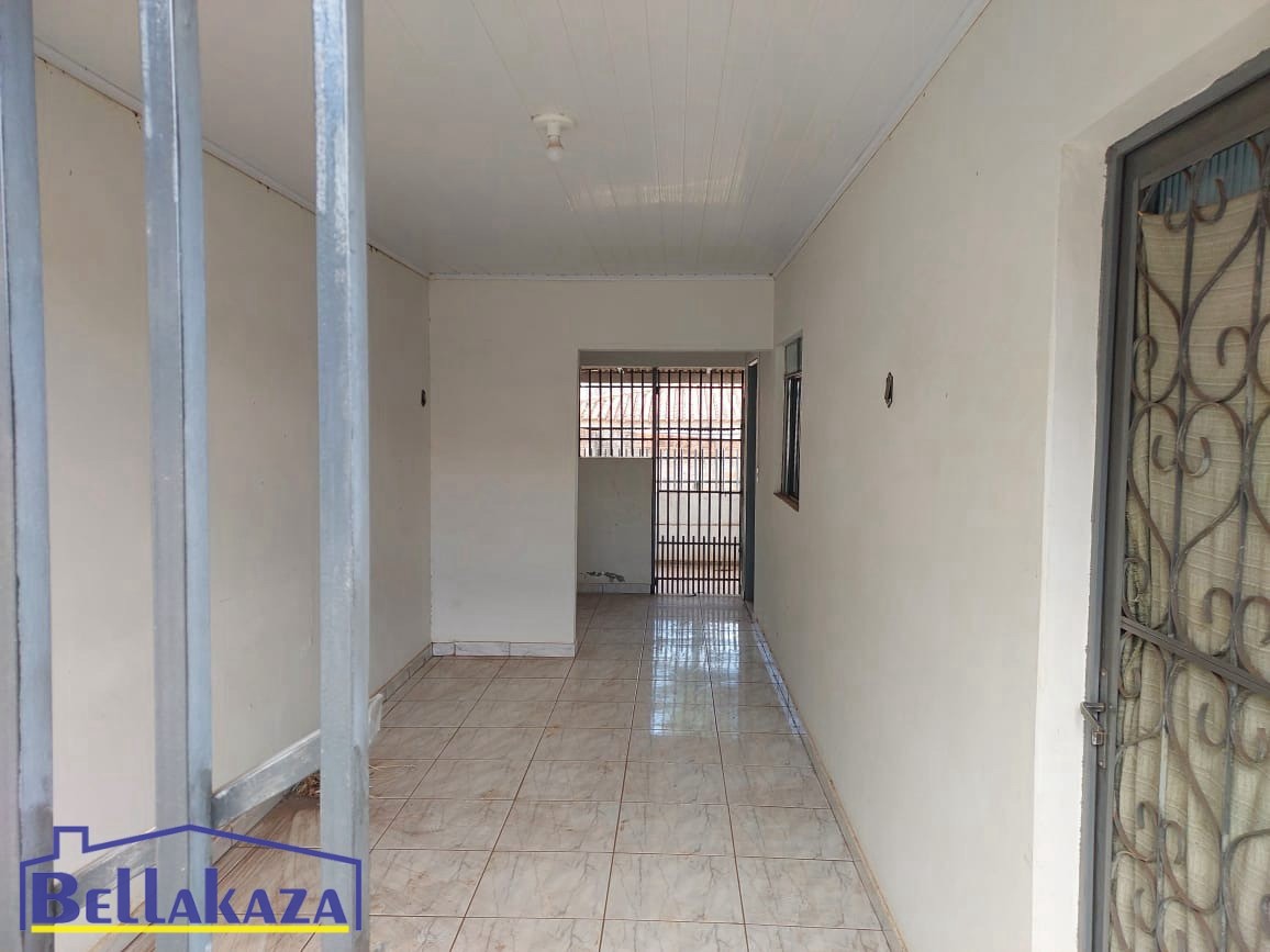 Casa à venda em Parque Residencial Tuiuti, Maringá — Portal Chave Fácil