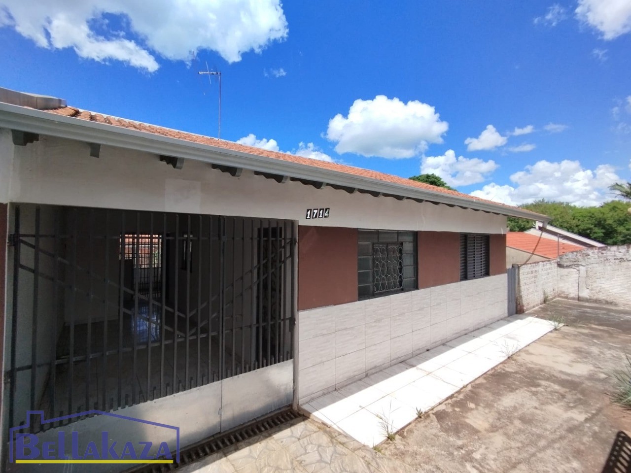 Casa à venda em Parque Residencial Tuiuti, Maringá — Portal Chave Fácil