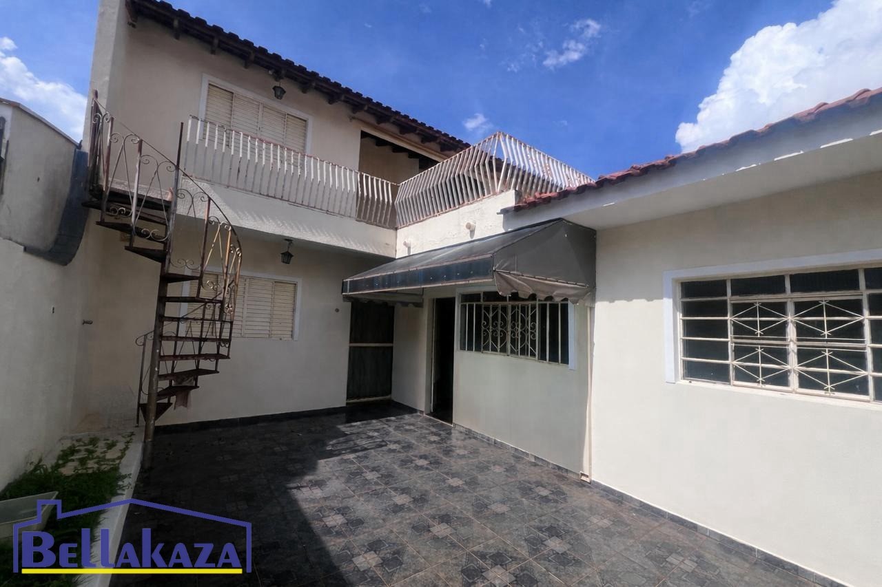 Casa à venda em Parque Das Bandeiras, Maringá — Portal Chave Fácil