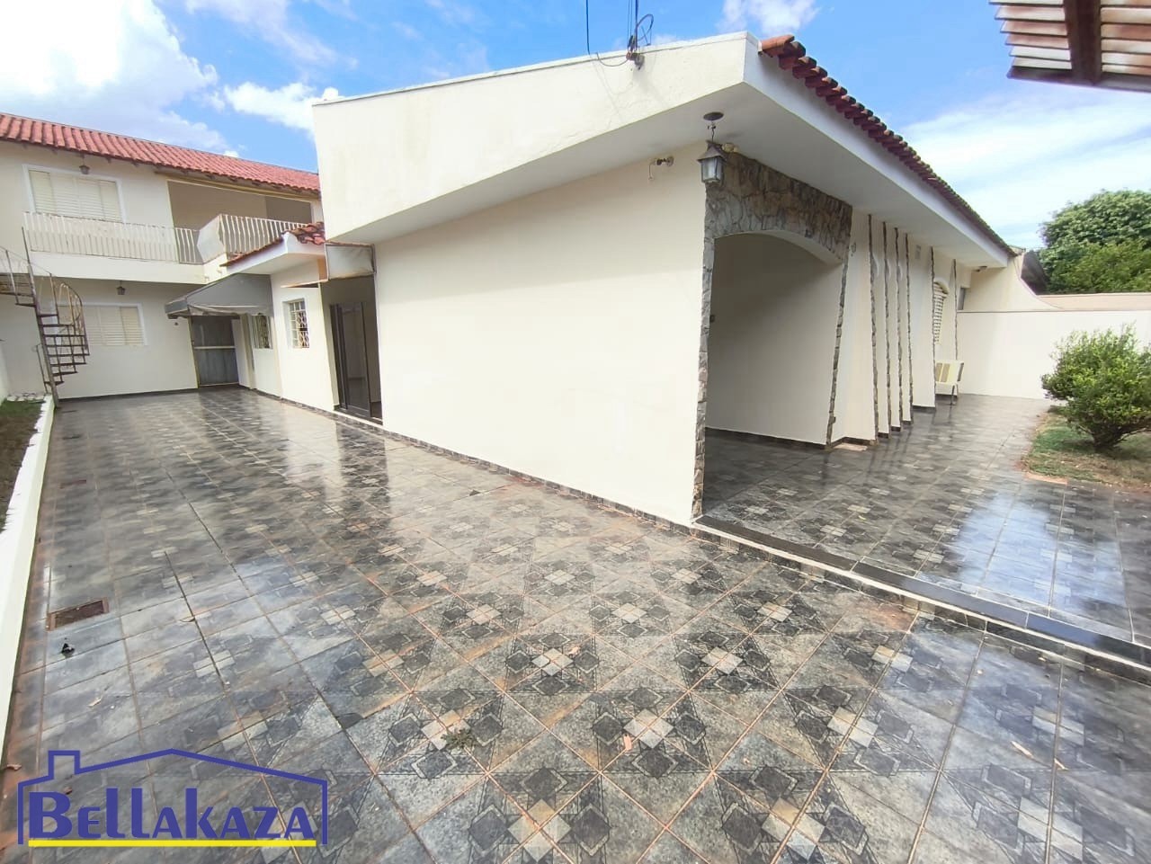 Casa à venda em Parque Das Bandeiras, Maringá — Portal Chave Fácil