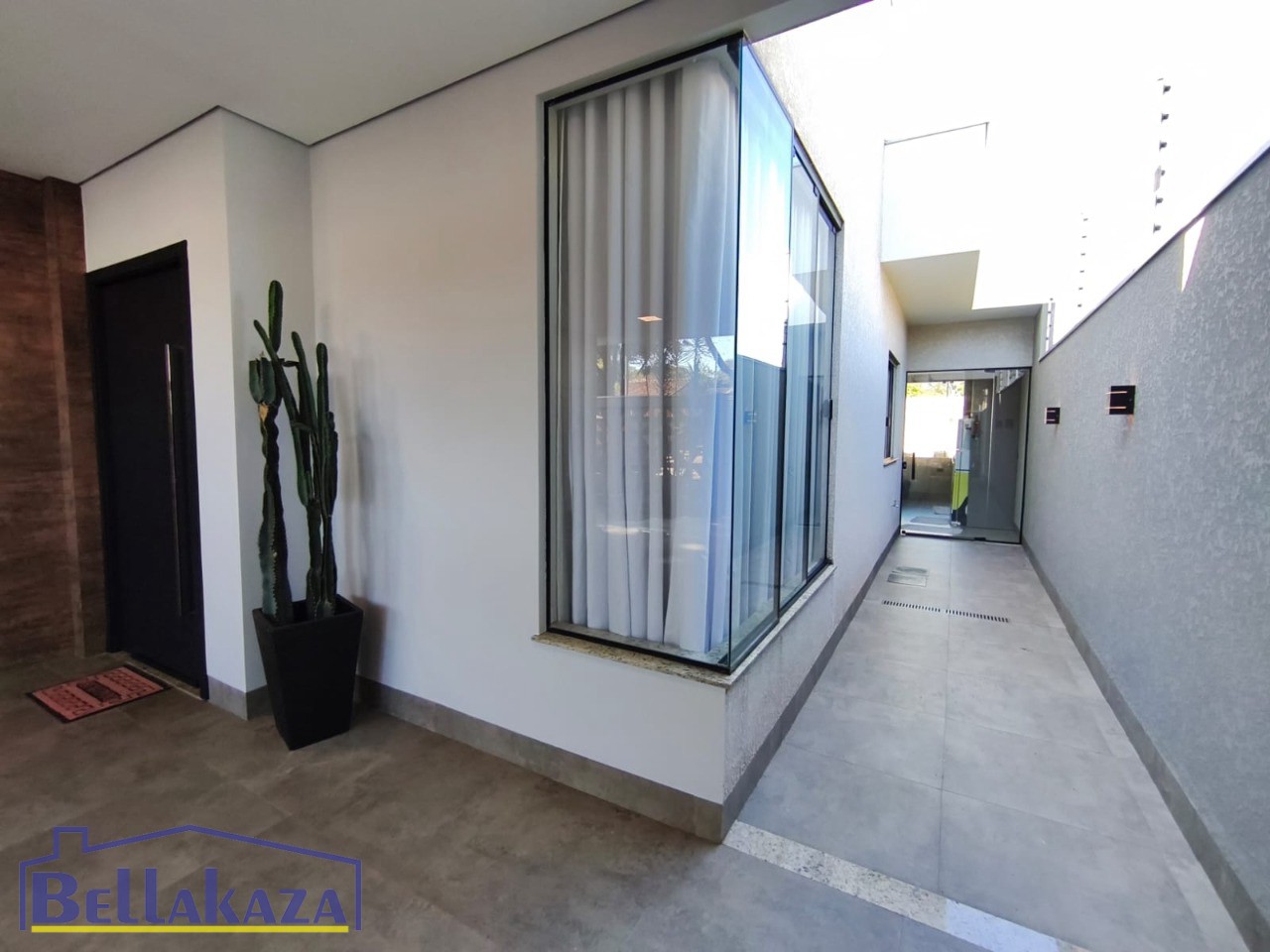 Casa à venda em Zona 08, Maringá — Portal Chave Fácil