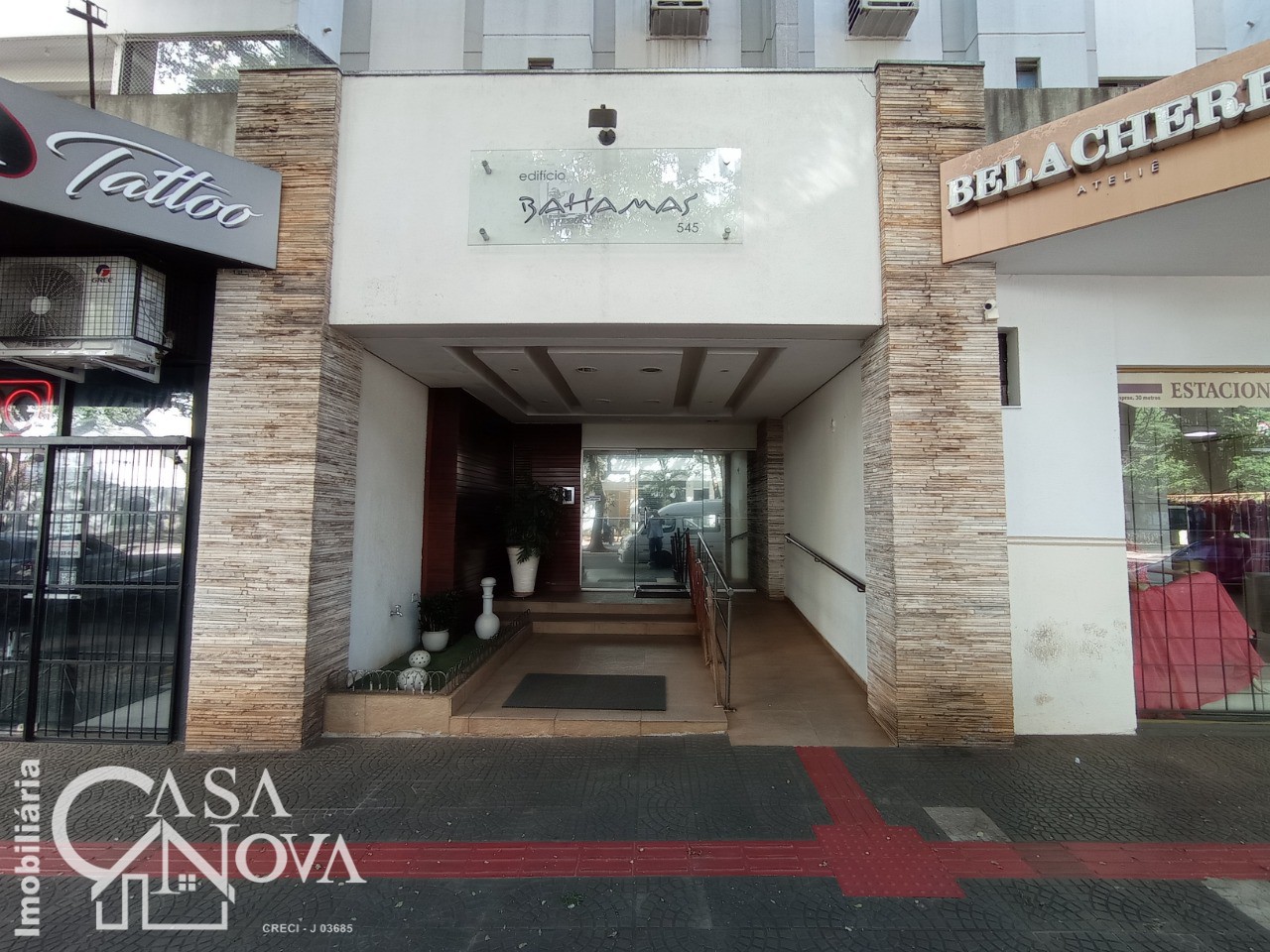Apartamento para alugar em Zona 07, Maringá — Portal Chave Fácil