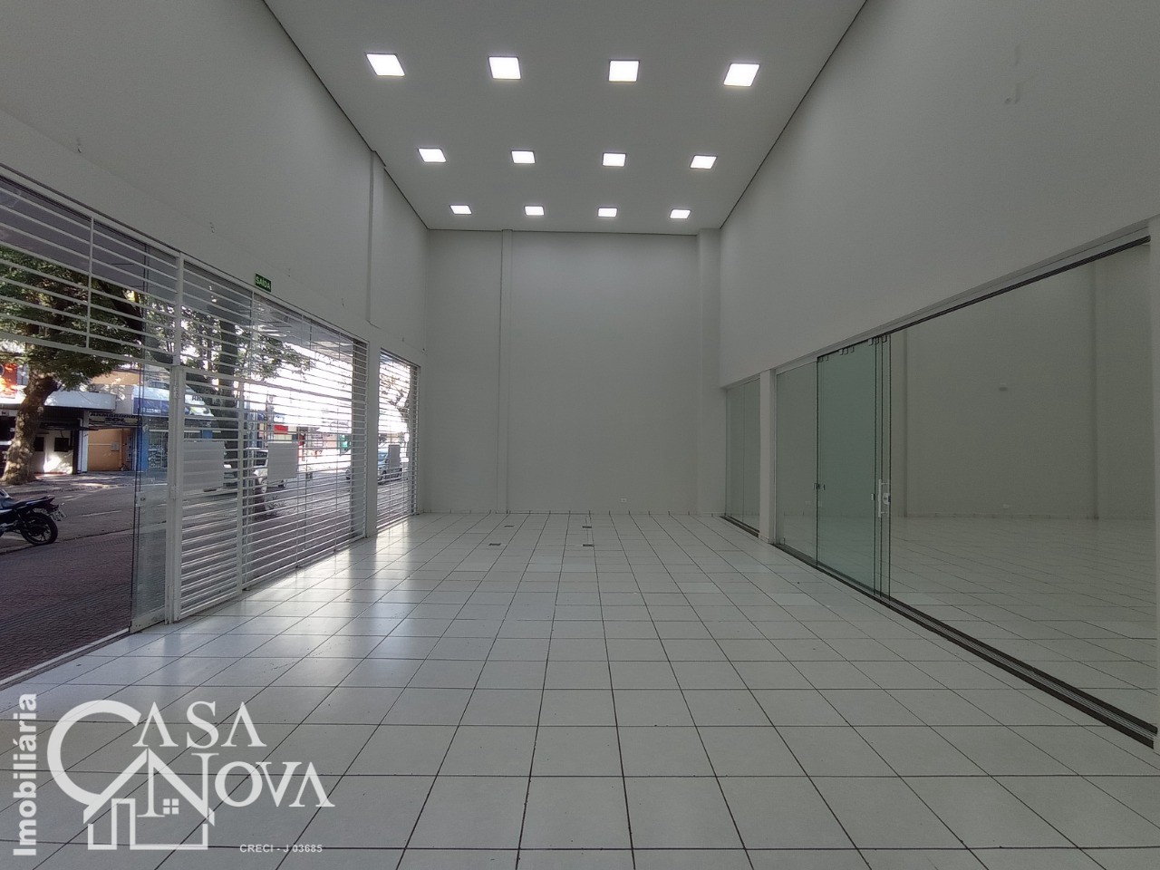 Ponto Comercial/Loja para alugar em Zona 01 Centro, Maringá — Portal Chave Fácil