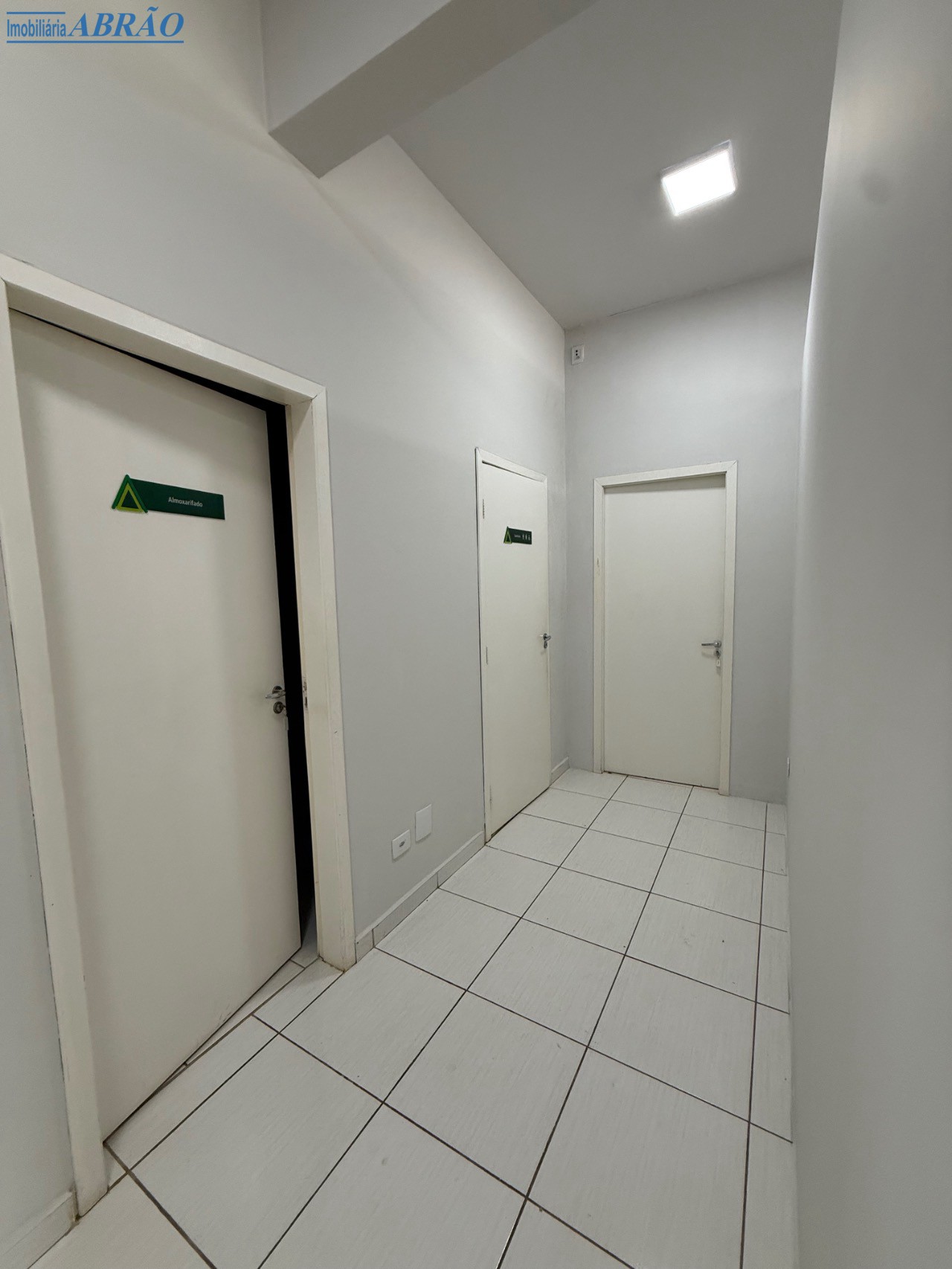 Ponto Comercial/Loja para alugar em Zona 07, Maringá — Portal Chave Fácil