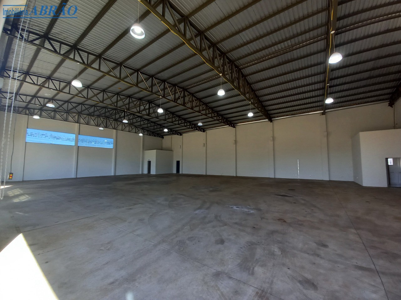 Barracão/Galpão para alugar em Parque Industrial Bandeirantes, Maringá — Portal Chave Fácil
