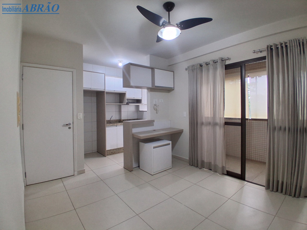 Apartamento para alugar em Zona 03, Maringá — Portal Chave Fácil