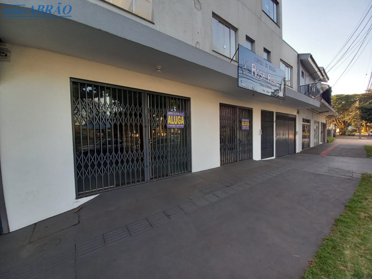 Sala/Conjunto Comercial para alugar em Zona 08, Maringá — Portal Chave Fácil