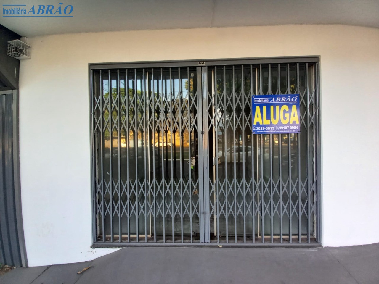Sala/Conjunto Comercial para alugar em Zona 08, Maringá — Portal Chave Fácil
