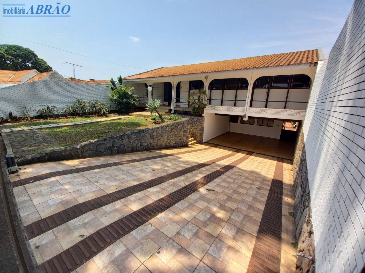 Casa para alugar em Zona 05, Maringá — Portal Chave Fácil
