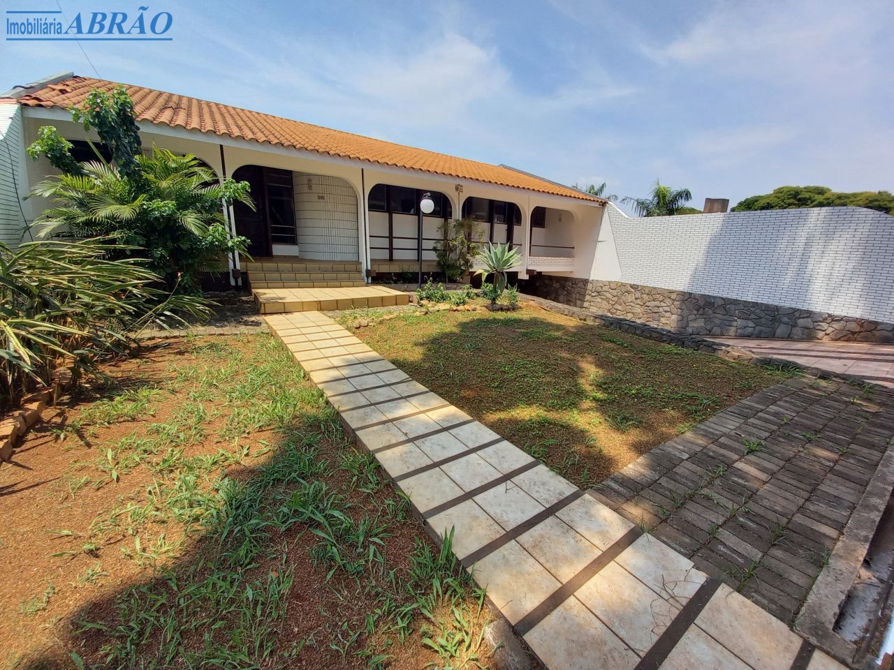 Casa para alugar em Zona 05, Maringá — Portal Chave Fácil