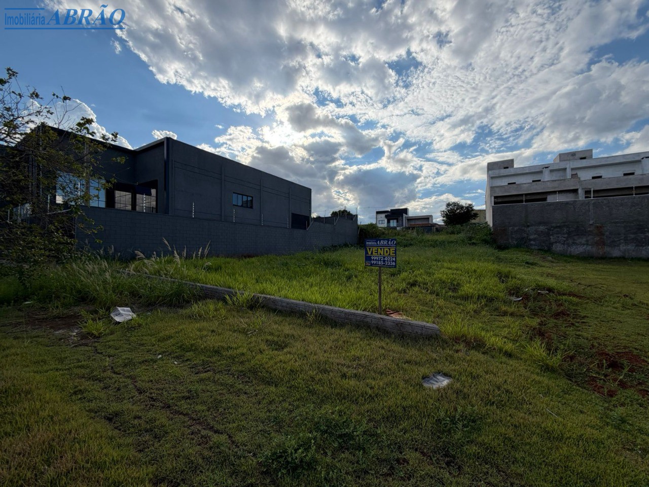 Terreno/Área à venda em Jardim Espanha, Maringá — Portal Chave Fácil