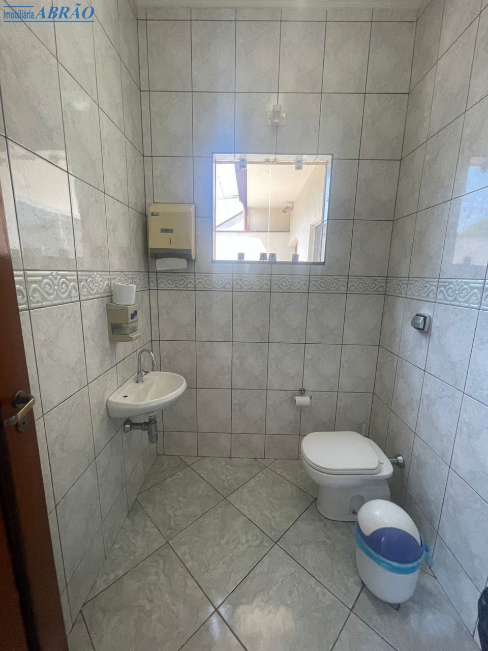 Sala/Conjunto Comercial para alugar em Zona 05, Maringá — Portal Chave Fácil