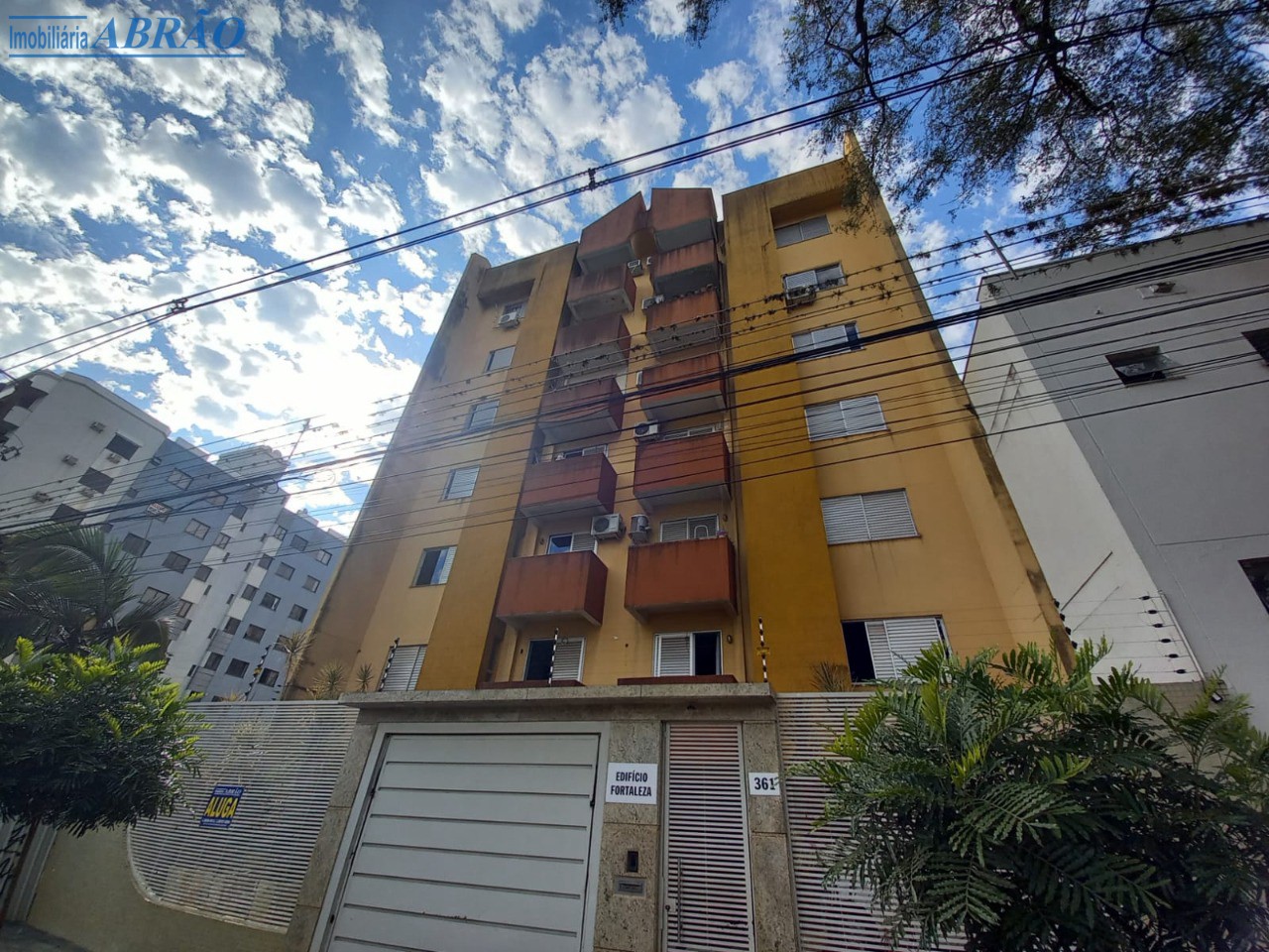 Apartamento para alugar em Zona 07, Maringá — Portal Chave Fácil