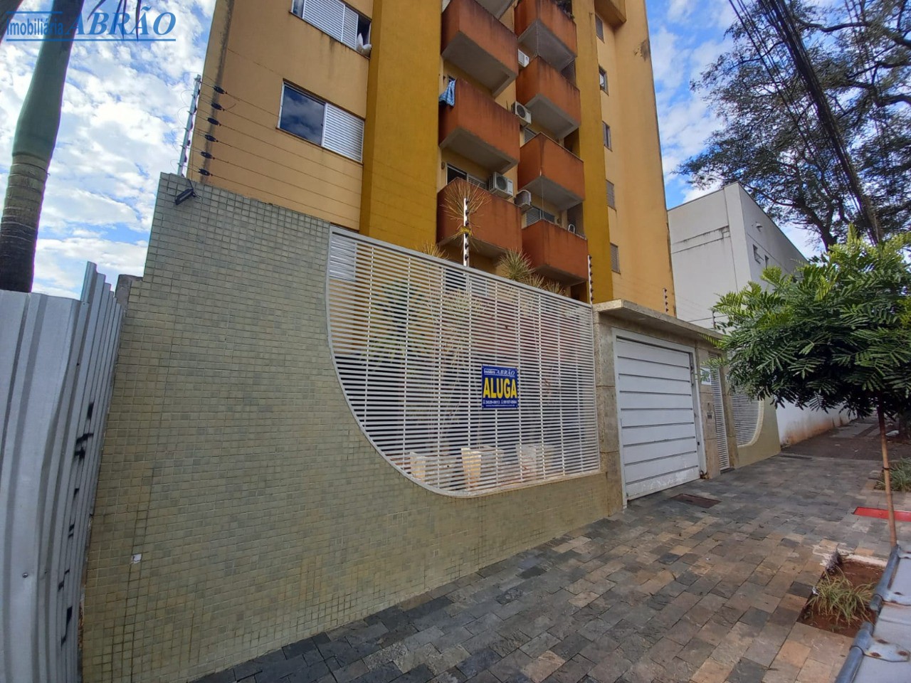 Apartamento para alugar em Zona 07, Maringá — Portal Chave Fácil