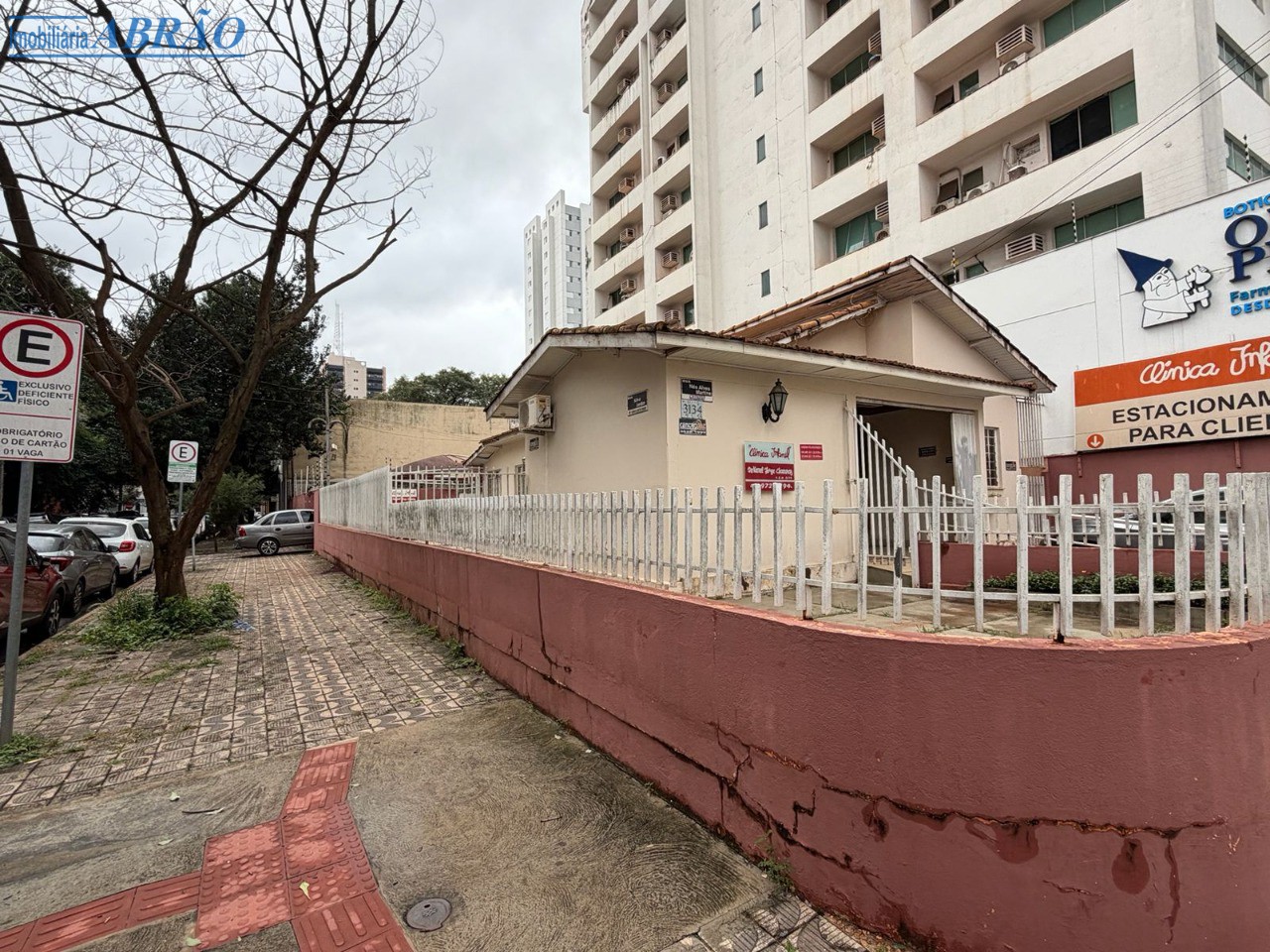 Terreno/Área à venda em Zona 01 Centro, Maringá — Portal Chave Fácil