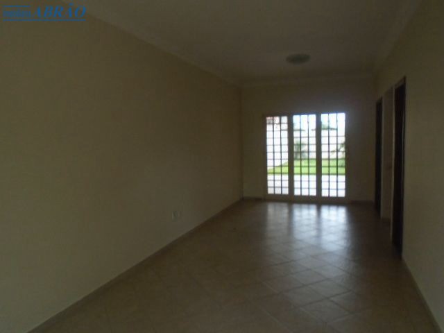 Sobrado à venda em Jardim San Remo, Maringá — Portal Chave Fácil