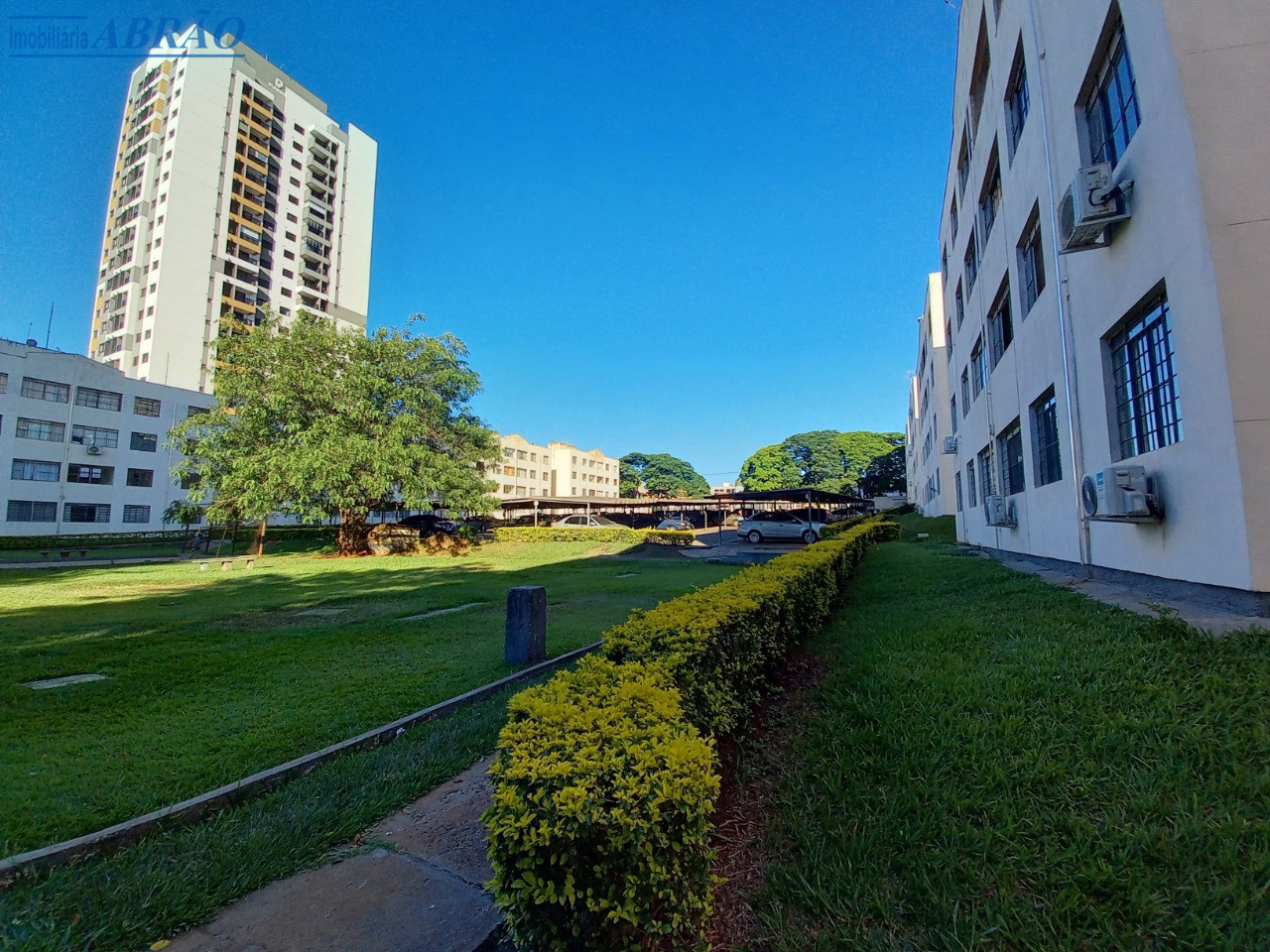 Apartamento à venda em Zona 08, Maringá — Portal Chave Fácil