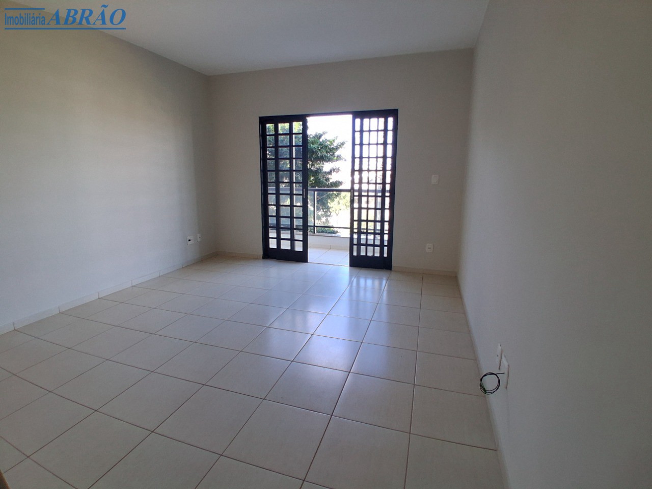 Apartamento para alugar em Jardim Higienópolis, Maringá — Portal Chave Fácil