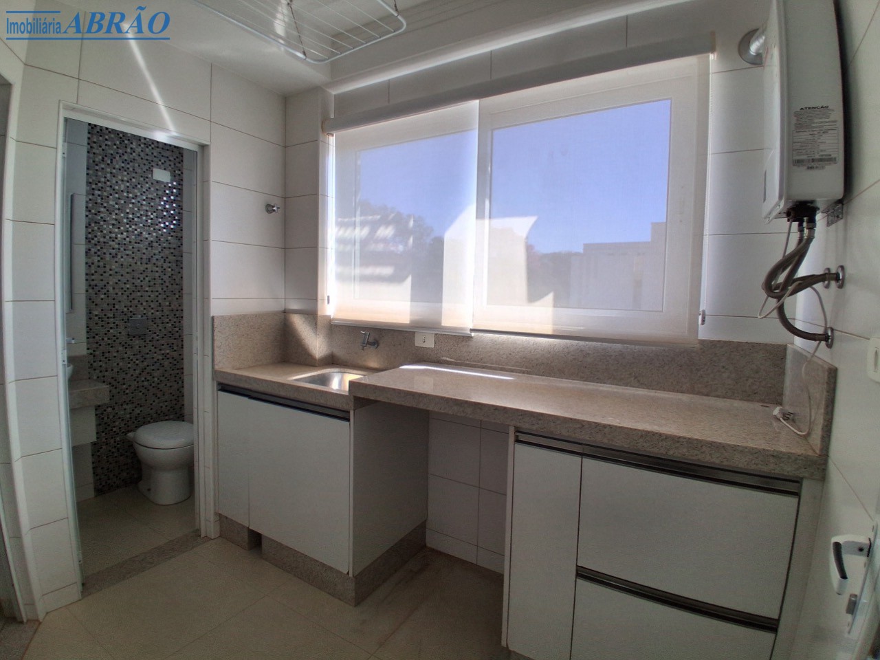 Apartamento para alugar em Zona 04, Maringá — Portal Chave Fácil