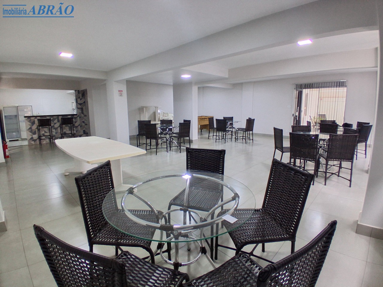 Apartamento para alugar em Vila Marumby, Maringá — Portal Chave Fácil