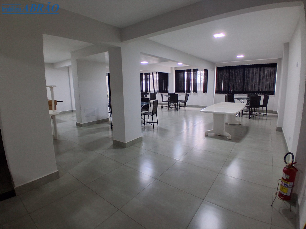 Apartamento para alugar em Vila Marumby, Maringá — Portal Chave Fácil