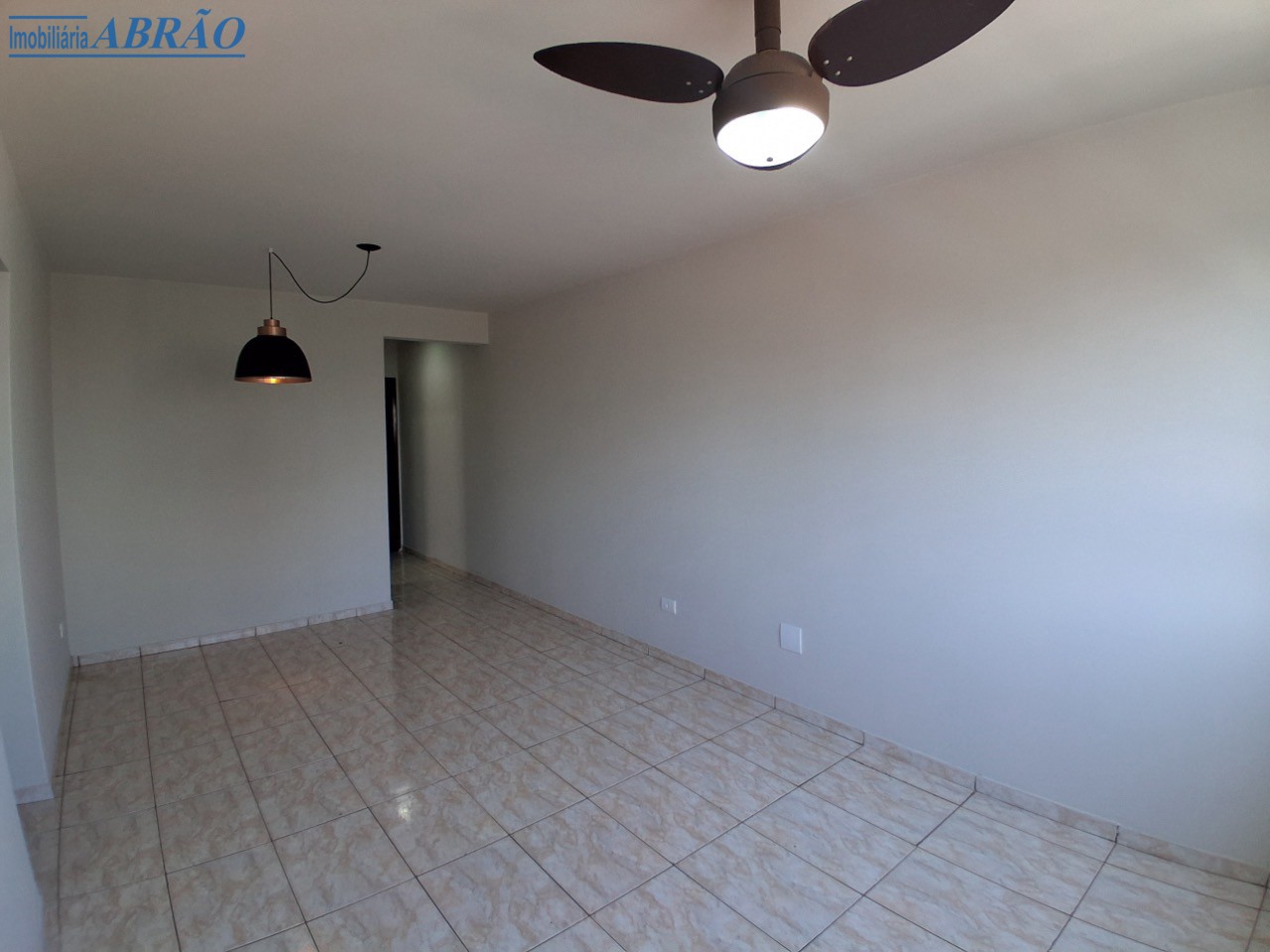 Apartamento para alugar em Vila Marumby, Maringá — Portal Chave Fácil