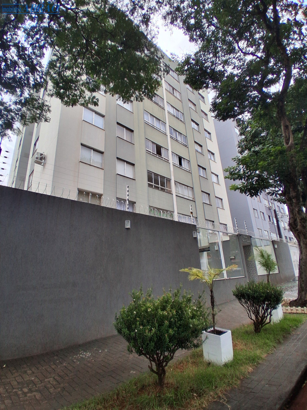 Apartamento para alugar em Vila Marumby, Maringá — Portal Chave Fácil