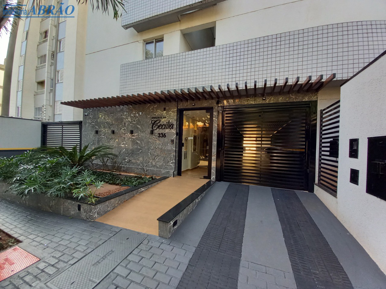 Apartamento para alugar em Zona 07, Maringá — Portal Chave Fácil