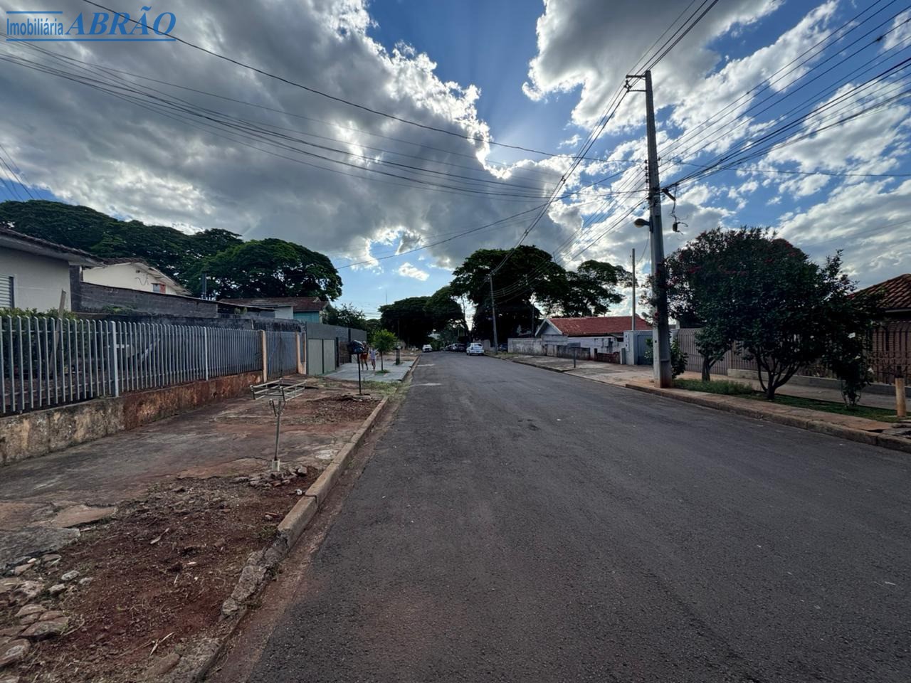 Terreno/Área à venda em Zona 06, Maringá — Portal Chave Fácil