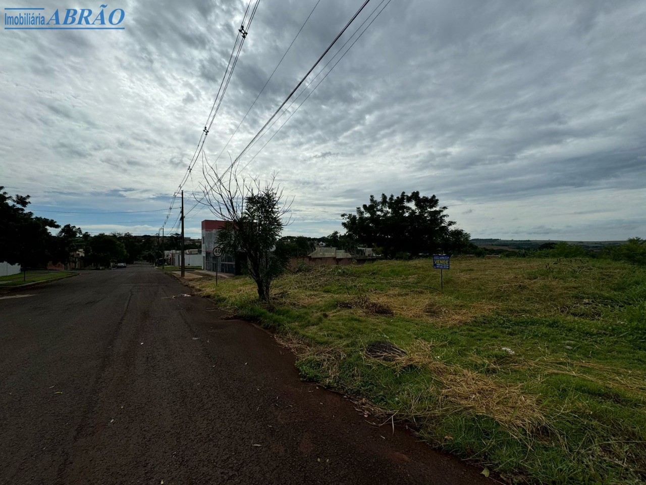 Terreno/Área à venda em Jardim São Clemente, Maringá — Portal Chave Fácil