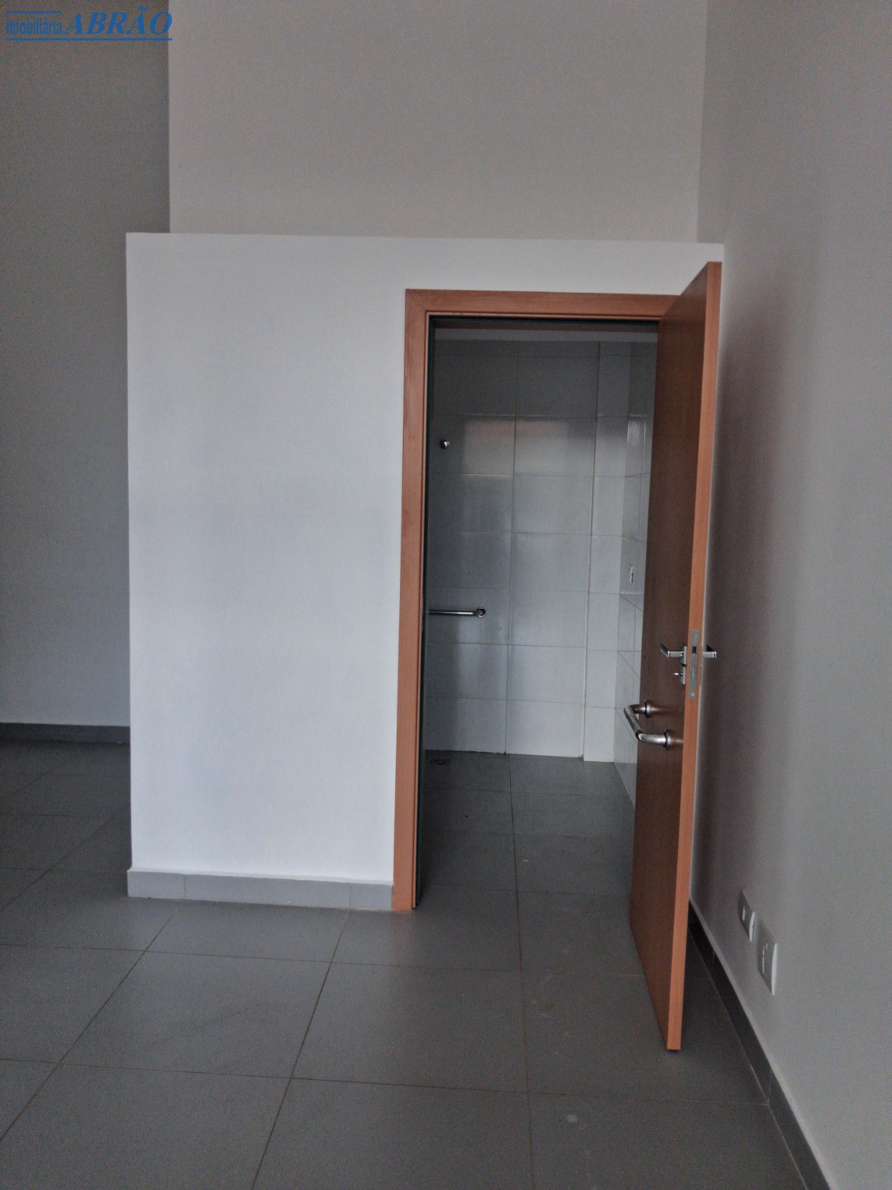 Sala/Conjunto Comercial para alugar em Zona 03, Maringá — Portal Chave Fácil