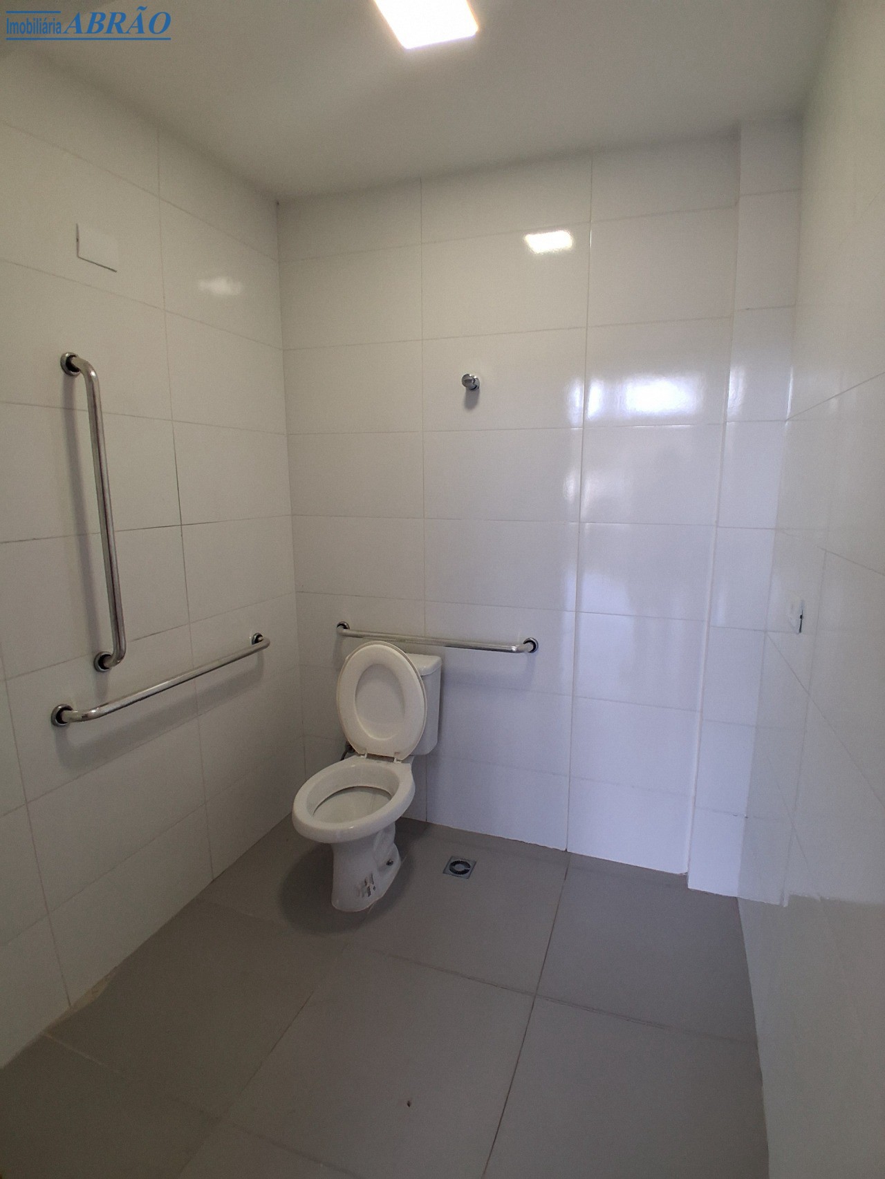 Sala/Conjunto Comercial para alugar em Zona 03, Maringá — Portal Chave Fácil
