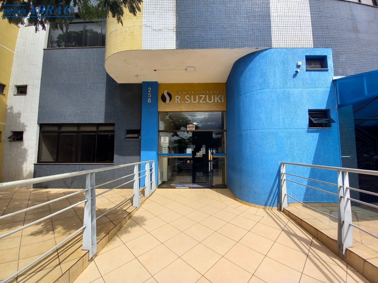 Sala/Conjunto Comercial para alugar em Zona 04, Maringá — Portal Chave Fácil