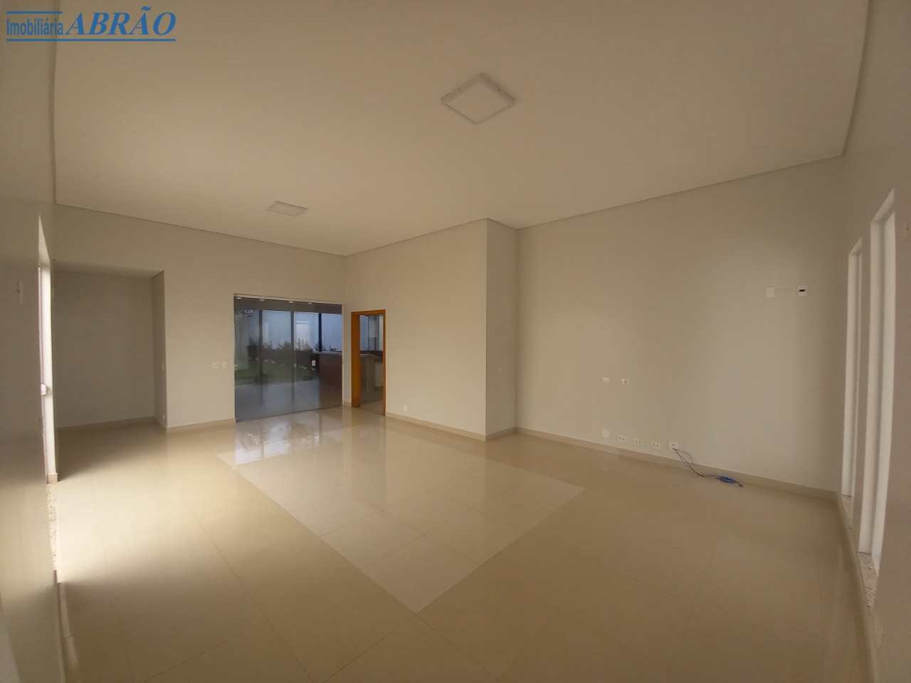 Casa para alugar em Jardim Fregadolli, Maringá — Portal Chave Fácil