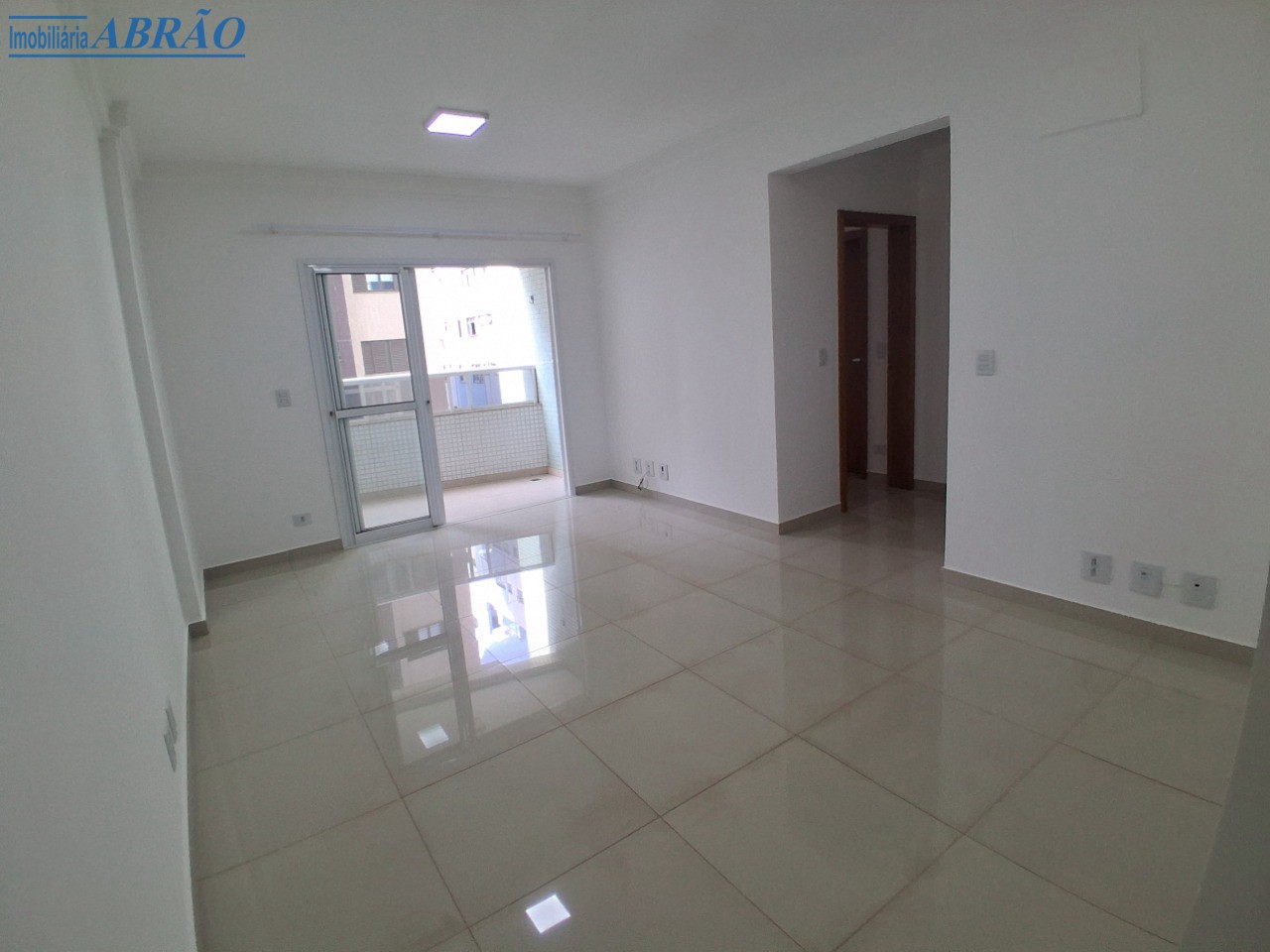 Apartamento para alugar em Zona 01 Centro, Maringá — Portal Chave Fácil
