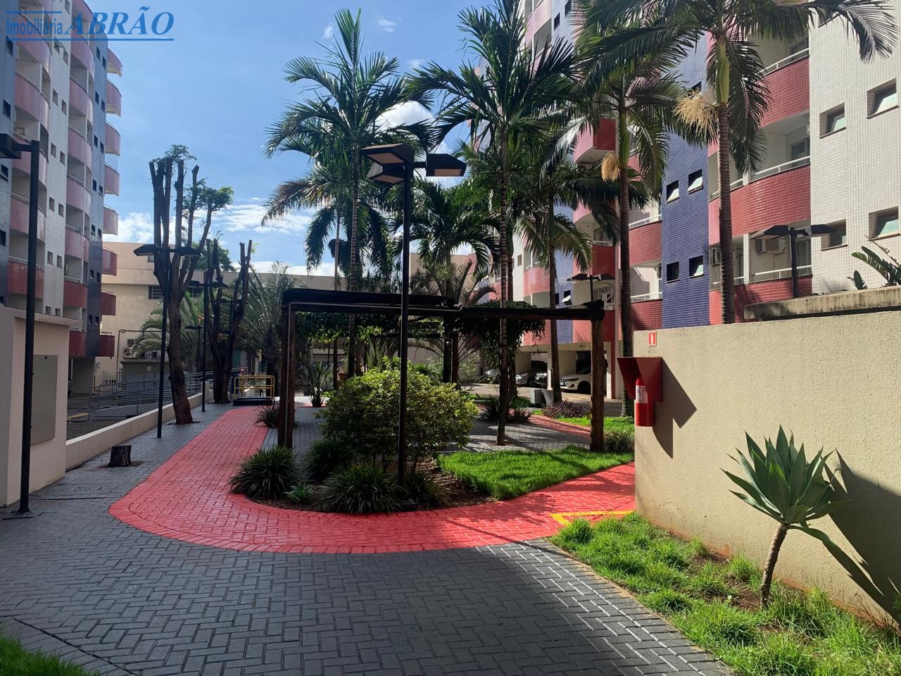Kitnet para alugar em Zona 08, Maringá — Portal Chave Fácil