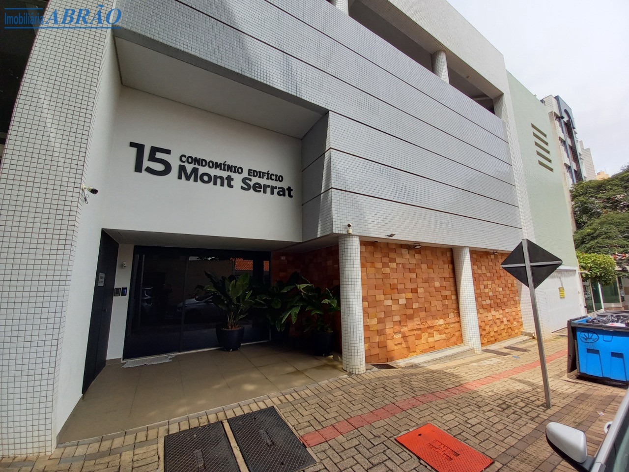 Apartamento para alugar em Zona 07, Maringá — Portal Chave Fácil