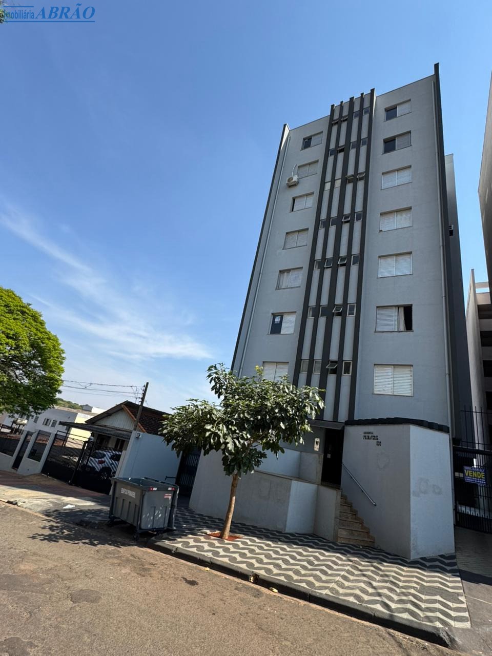 Apartamento à venda em Zona 07, Maringá — Portal Chave Fácil